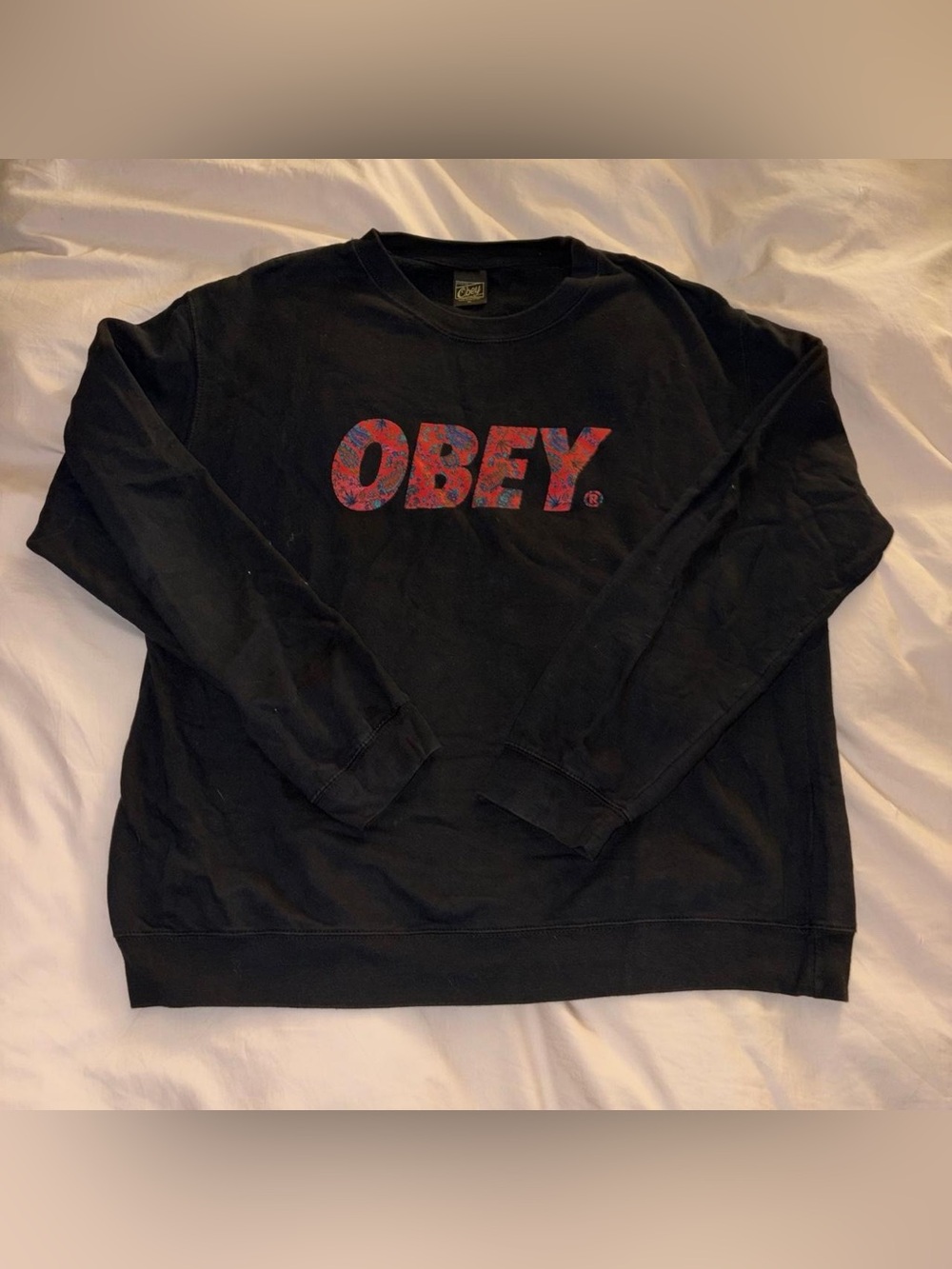 Obey Men's Black Crewneck Sweatshirt
Size XL